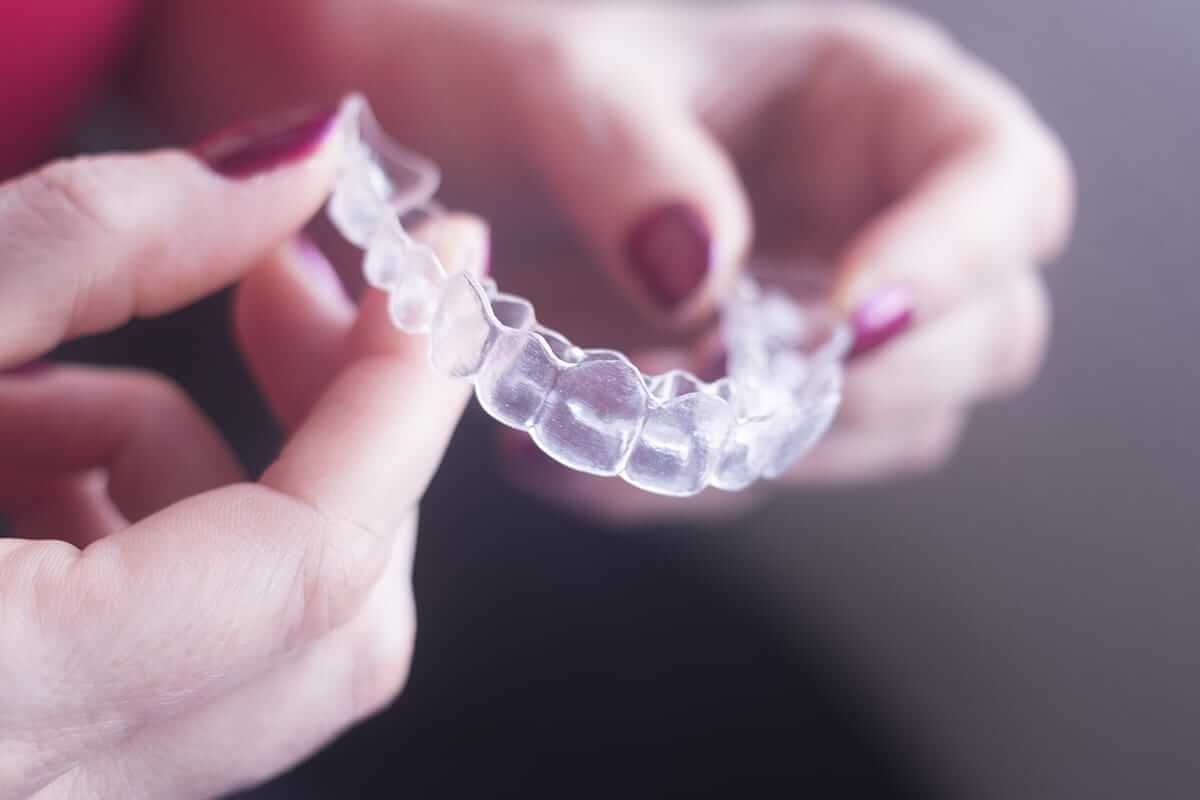 8 Ways to Straighten Teeth Without Braces or Invisalign - Smile Marysville